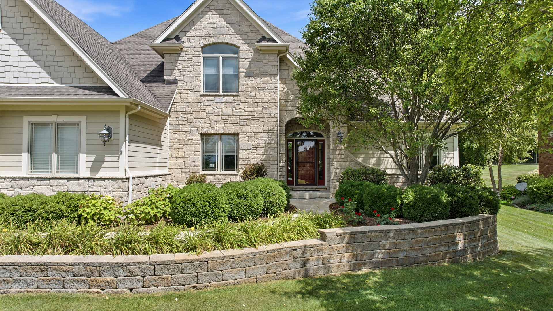 6117 Whitetail Ridge Drive Property Photo 5