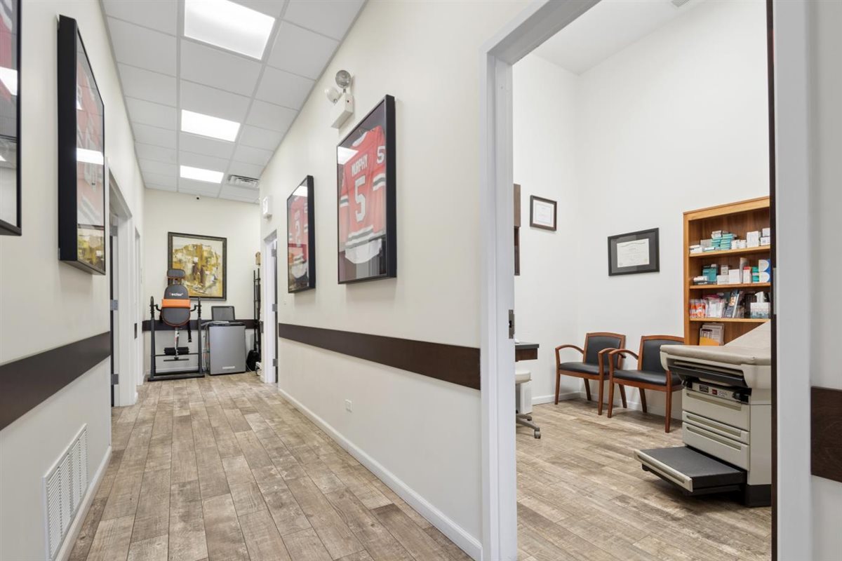 2219-23 W Belmont Avenue Property Photo 7