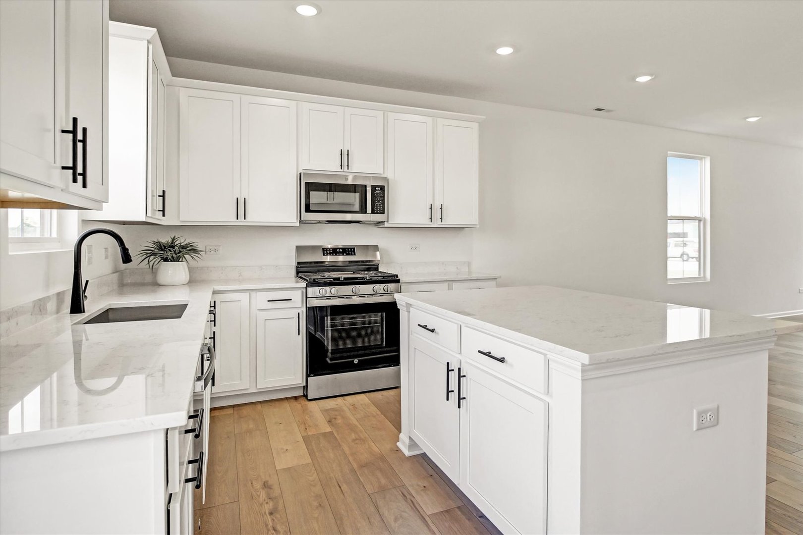 15422 W Amelia Circle Property Photo 13