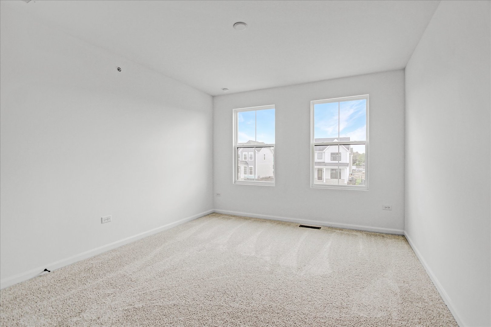 15422 W Amelia Circle Property Photo 27