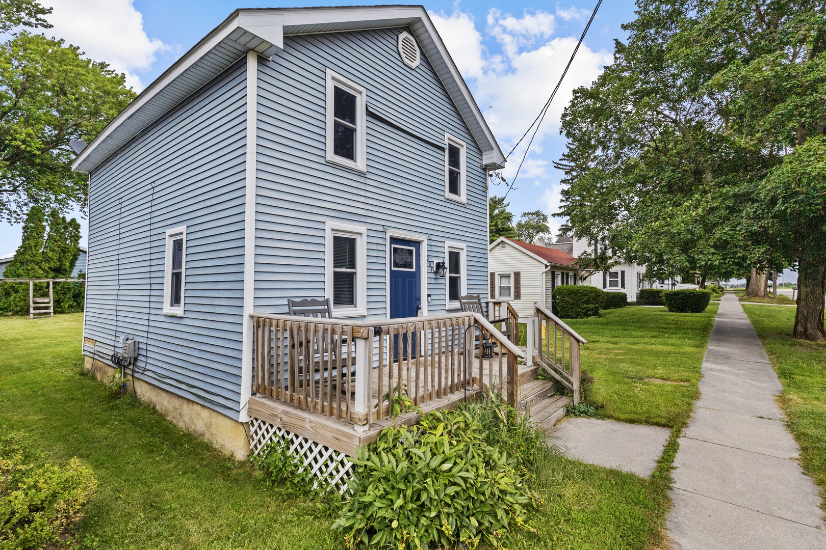 207 E Taylor Street Property Photo 1