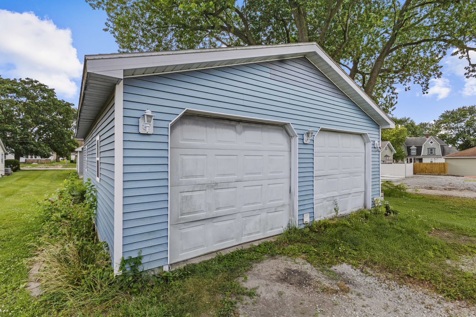207 E Taylor Street Property Photo 5
