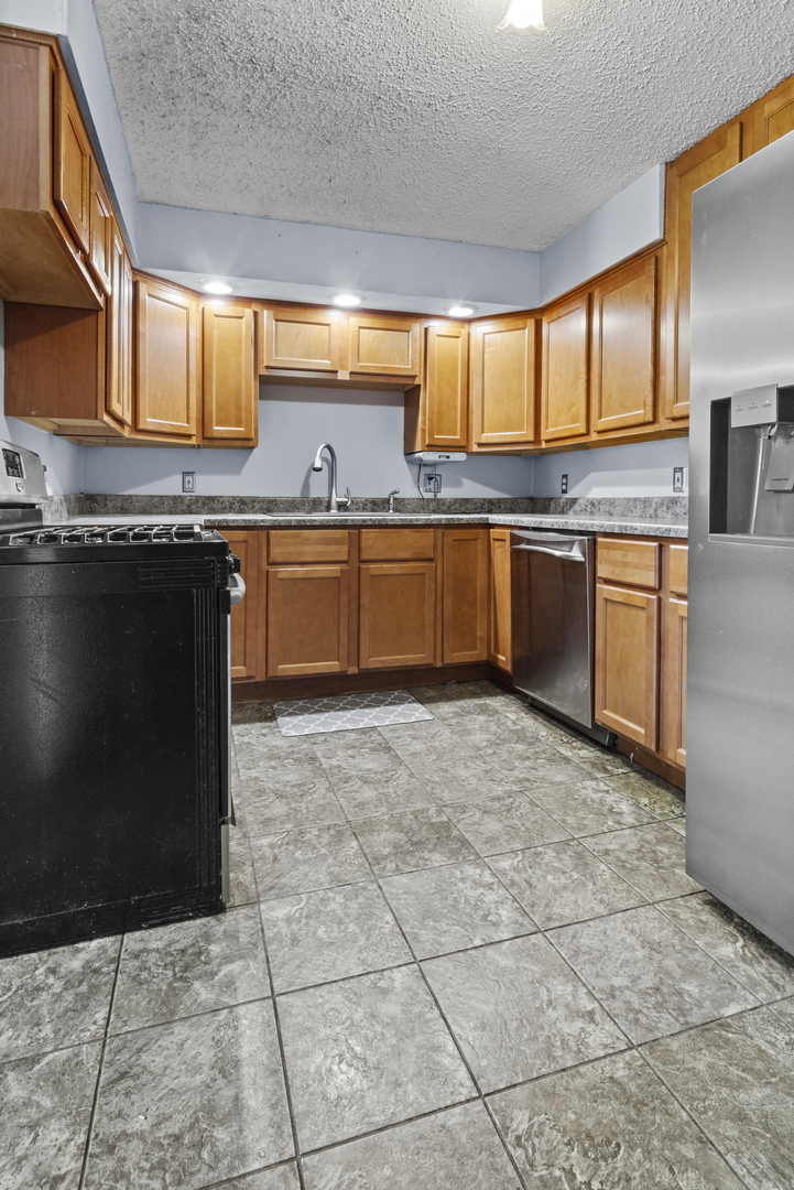 207 E Taylor Street Property Photo 10