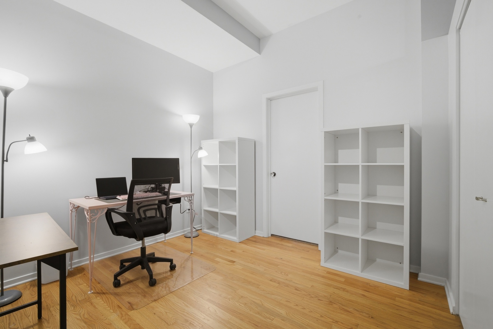 208 W Washington Street 910 Property Photo 15