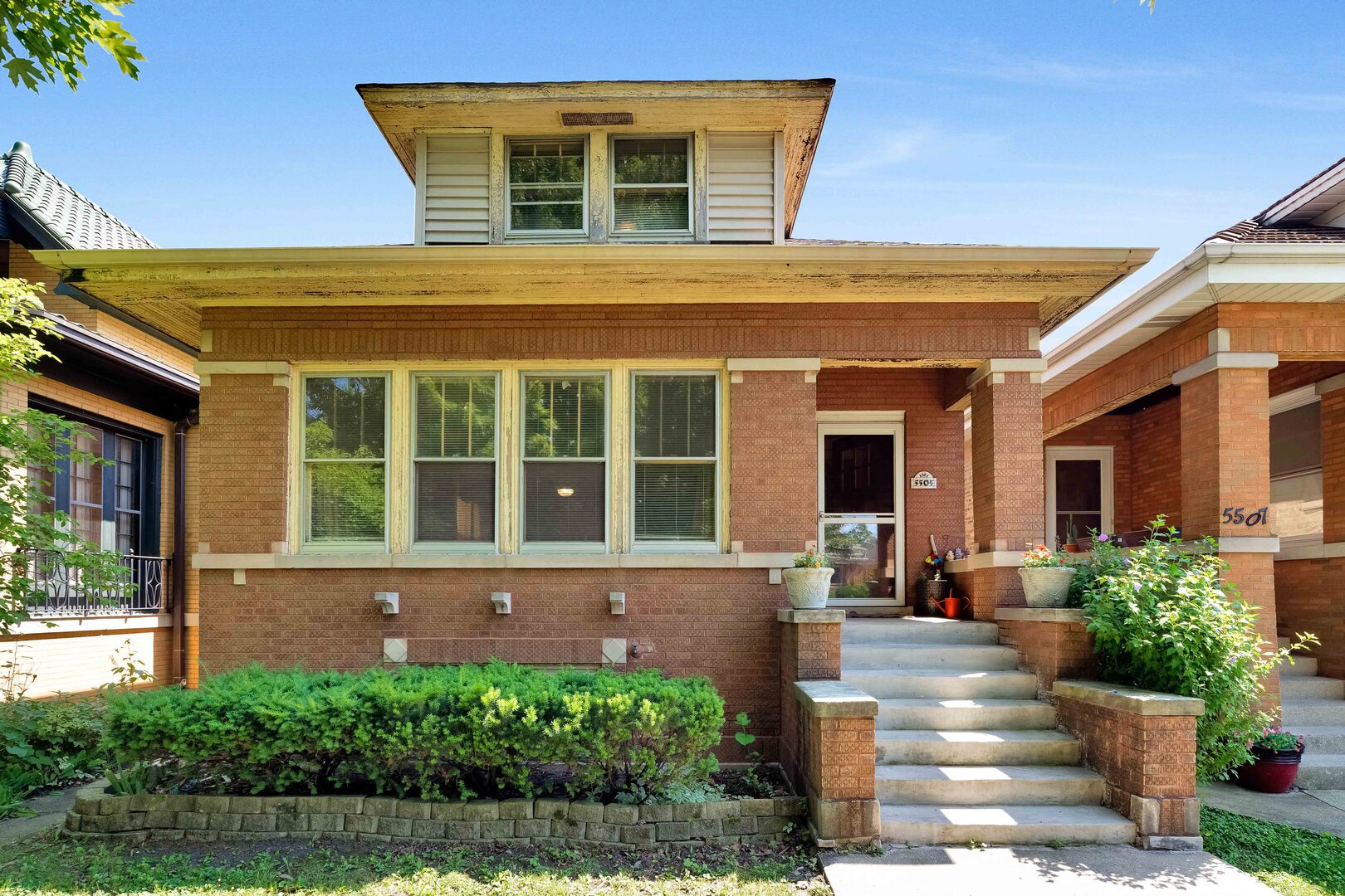 5505 W Cullom Avenue Property Photo 1