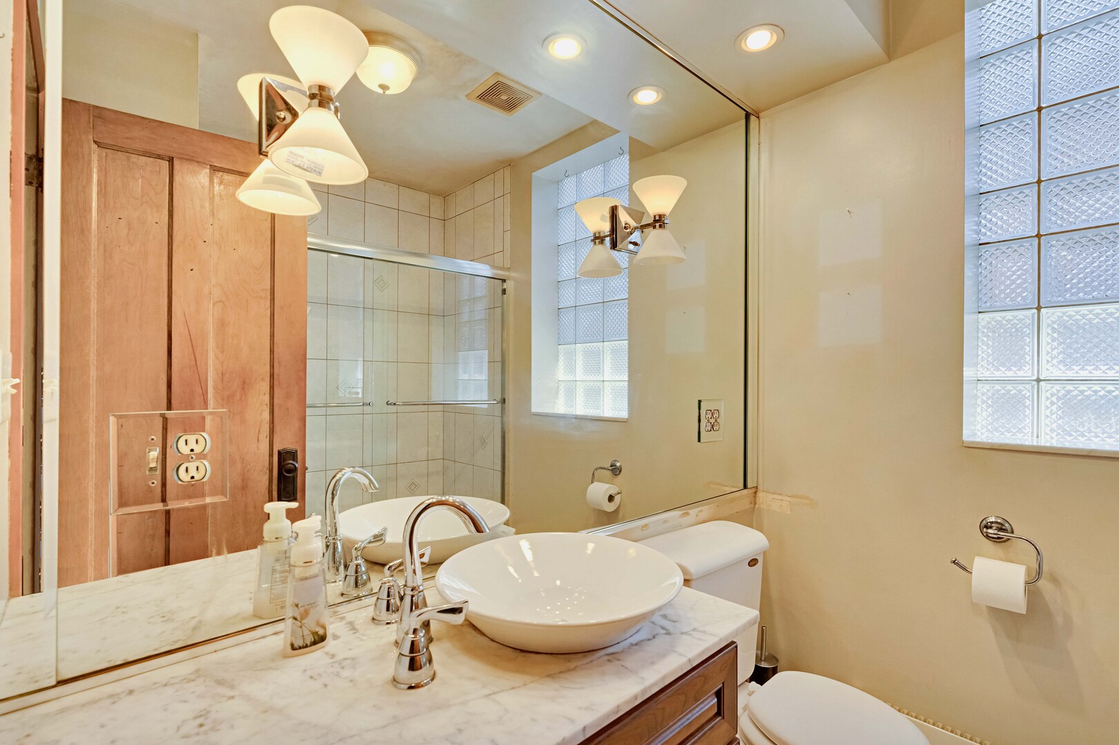 5505 W Cullom Avenue Property Photo 3