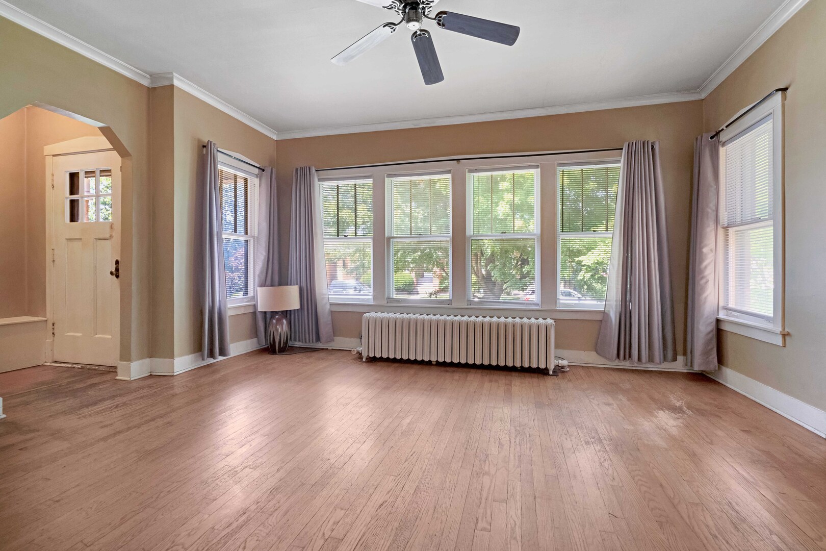 5505 W Cullom Avenue Property Photo 4