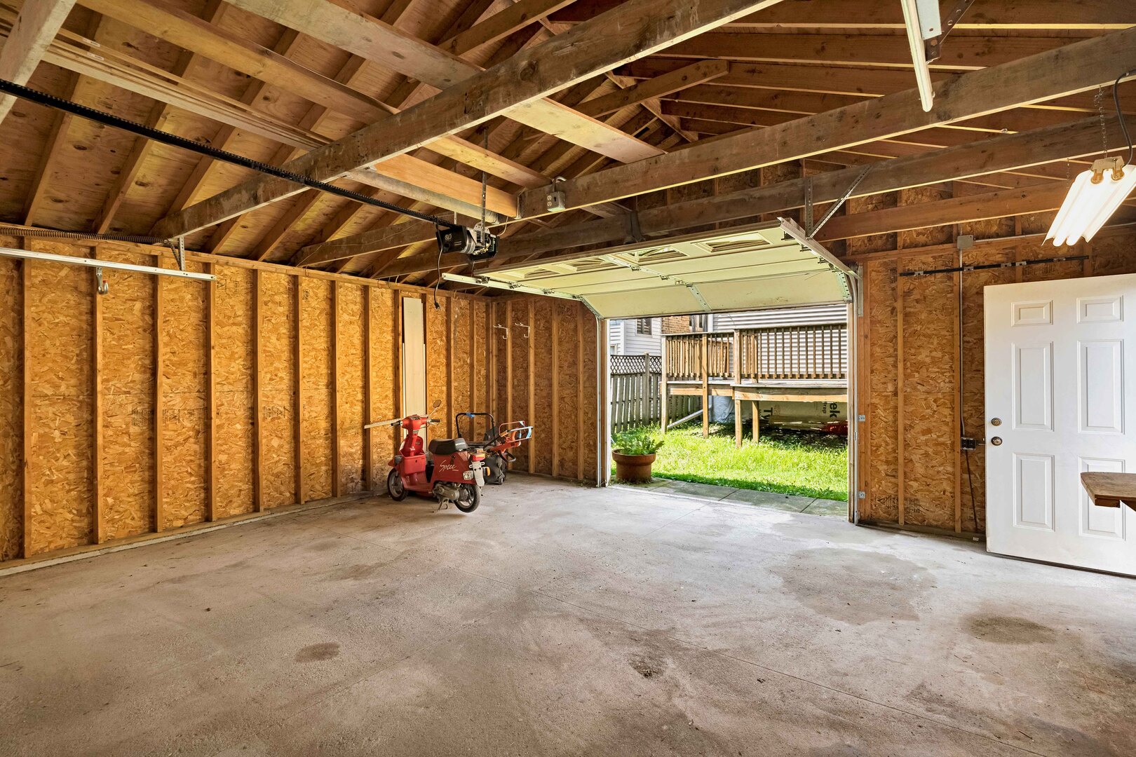 5505 W Cullom Avenue Property Photo 35