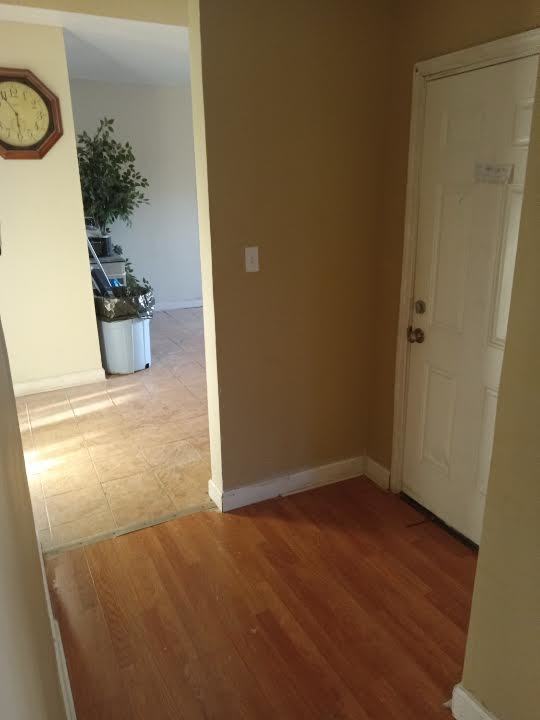 130 E Lincoln Highway 2 Property Photo 3