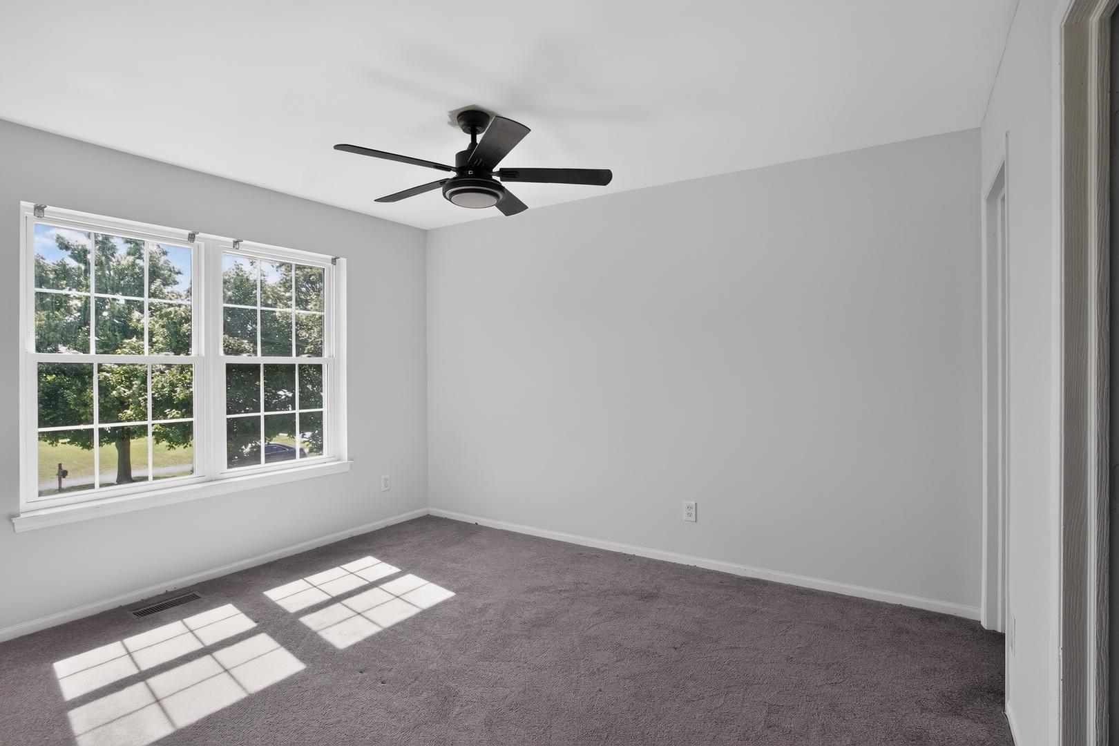 440 Newport Circle Property Photo 16