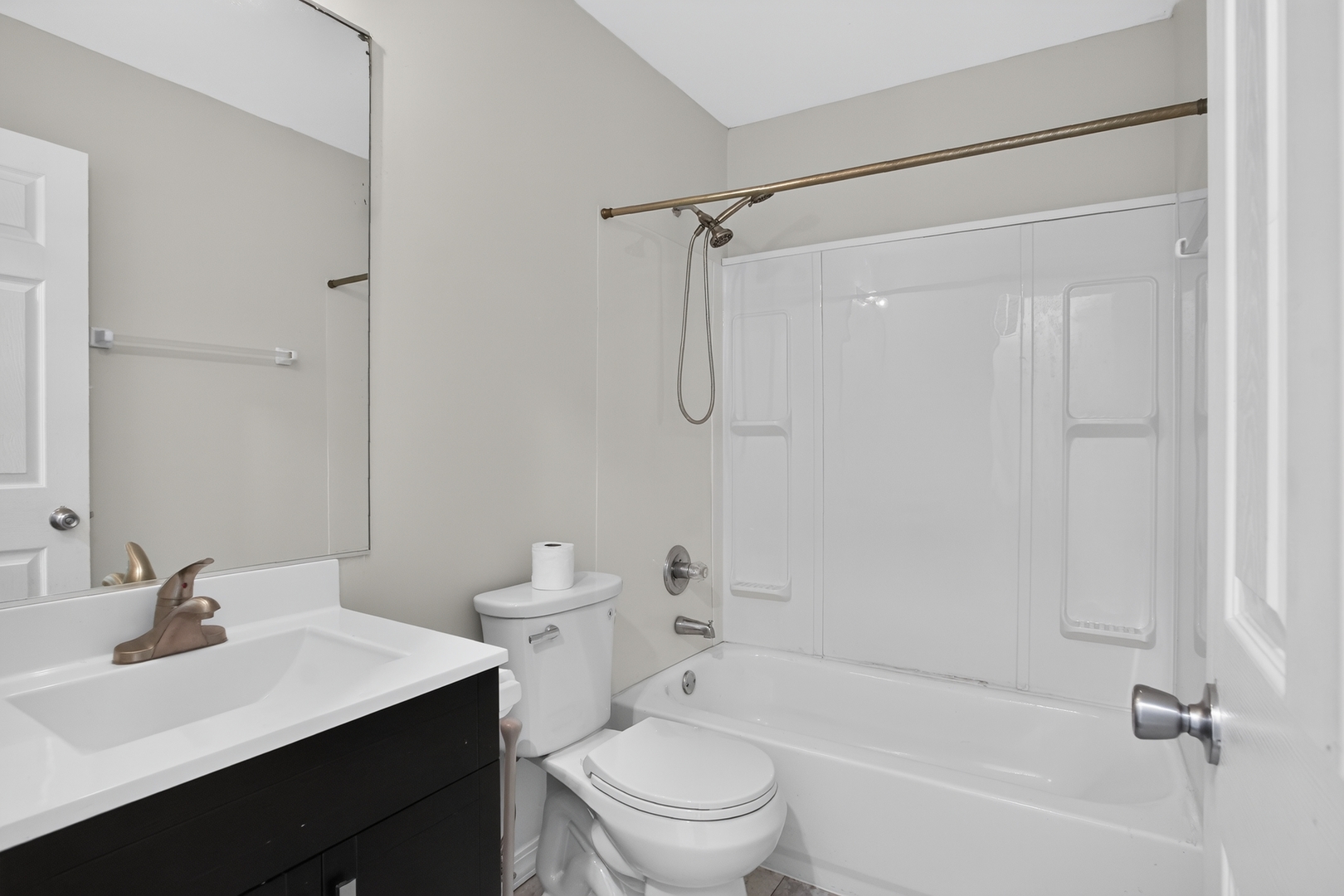 440 Newport Circle Property Photo 19