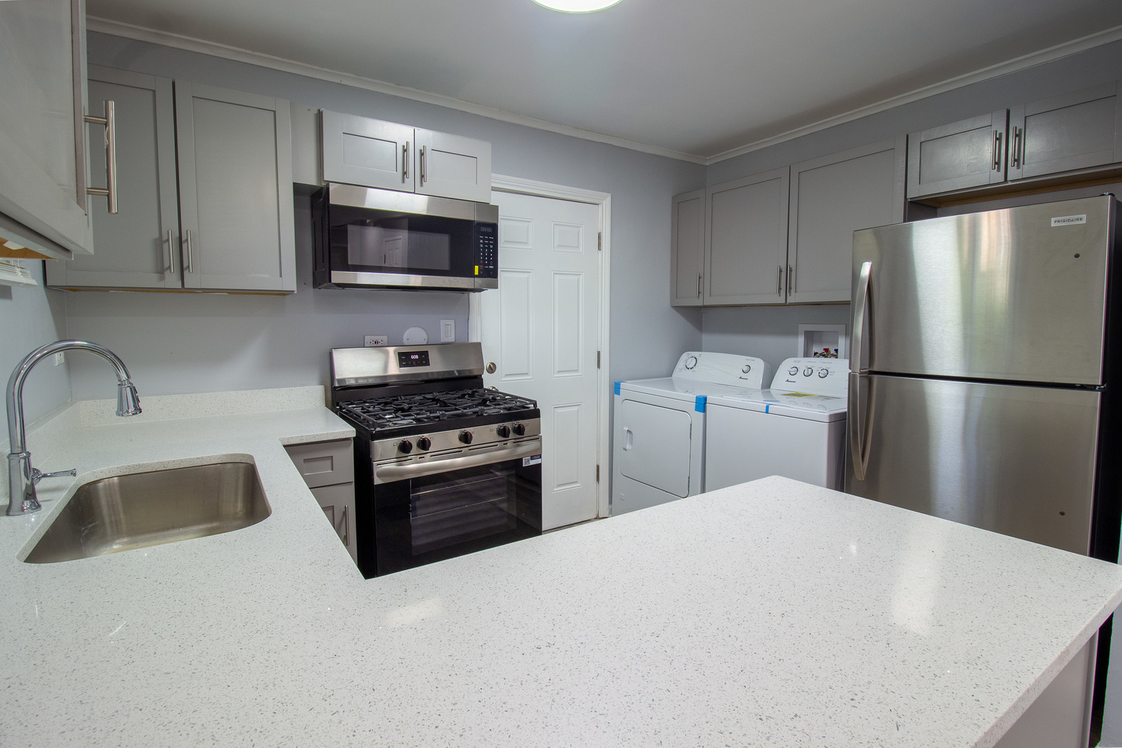 16523 Spaulding Avenue Property Photo 7