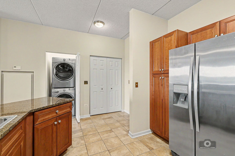 6420 Double Eagle Drive 905 Property Photo 4