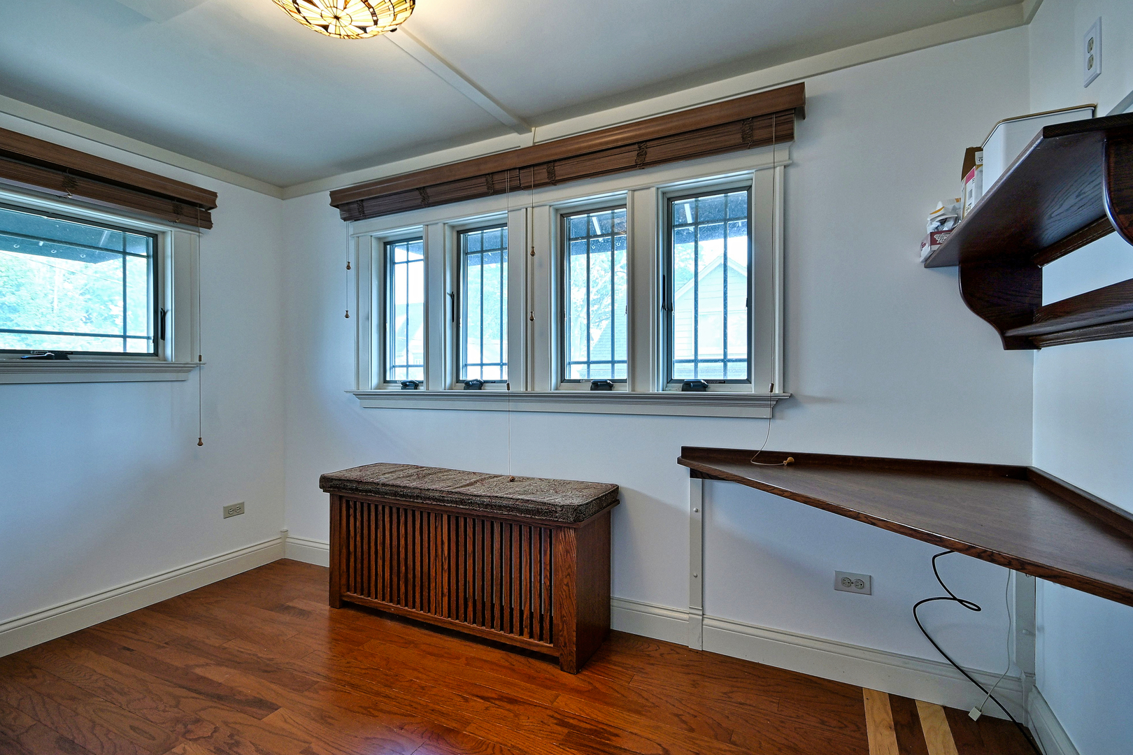 129 E Washington Street Property Photo 20