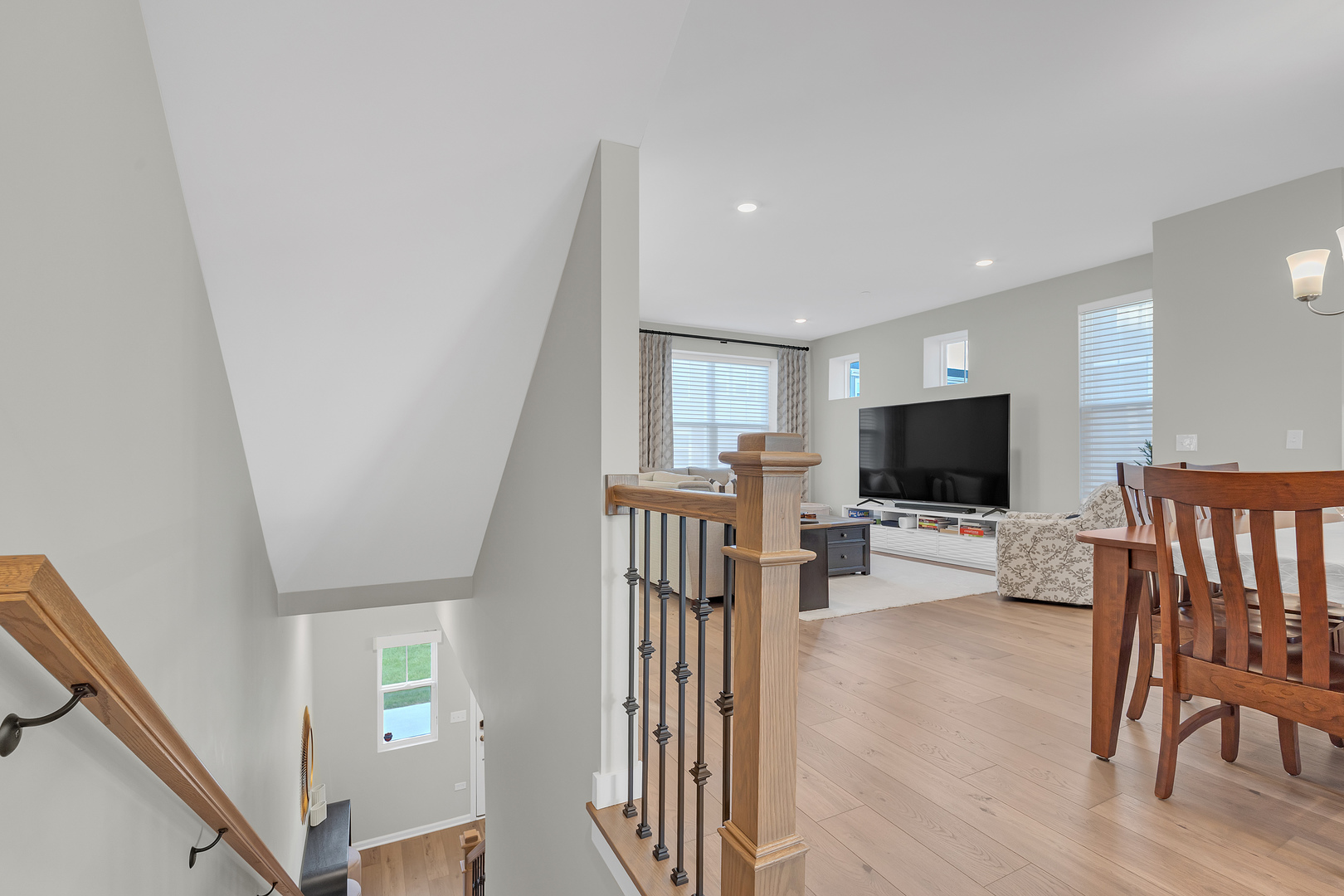 1546 Slade Way Property Photo 2