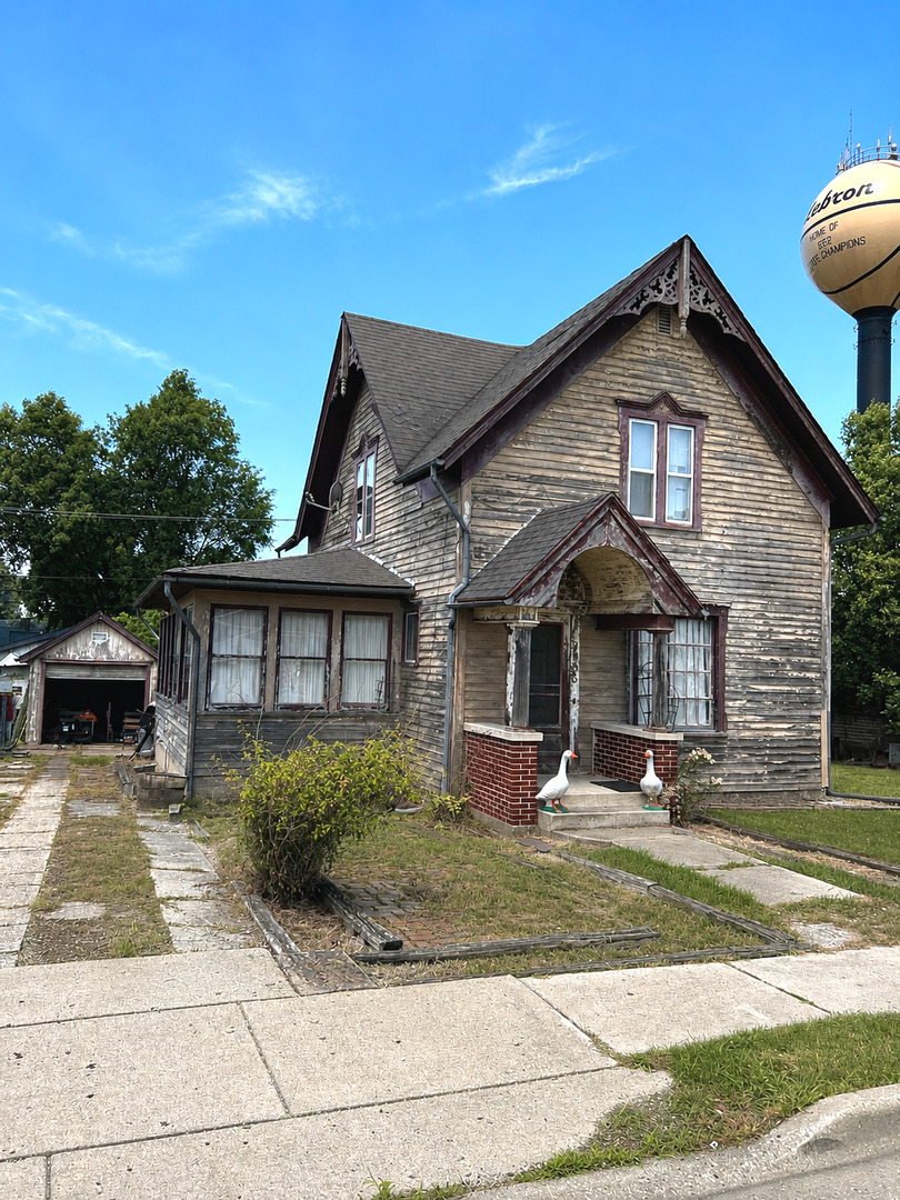 9905 Main Street Property Photo 1
