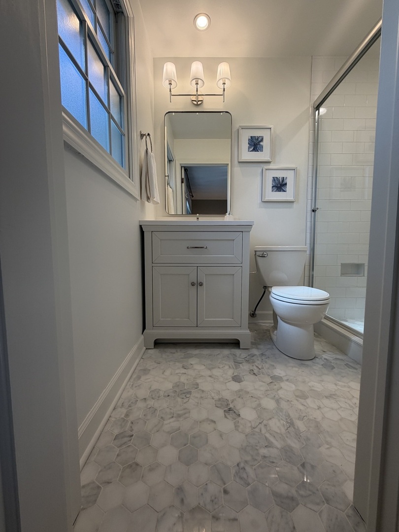 12706671 Property Photo 8