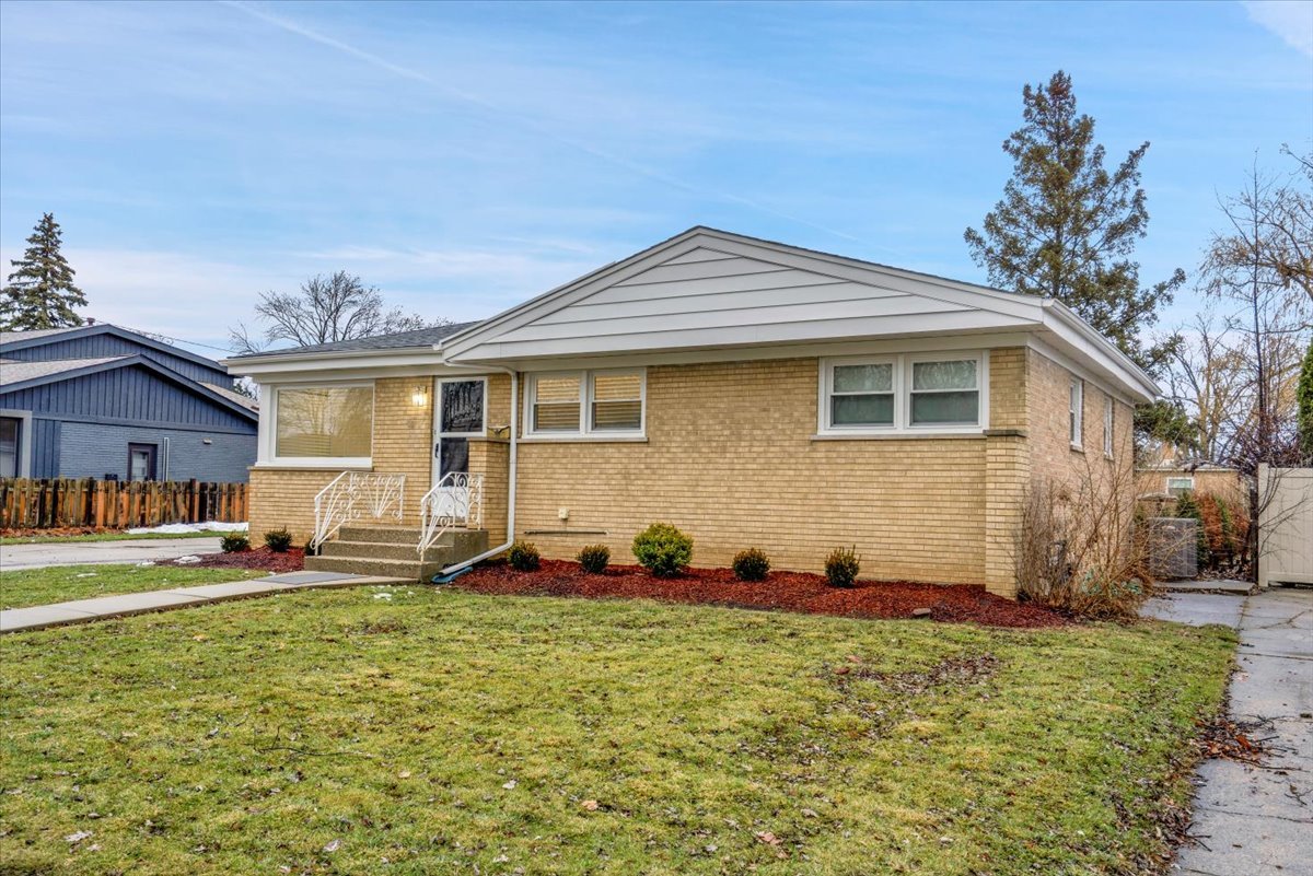 9317 Olcott Avenue Property Photo 3
