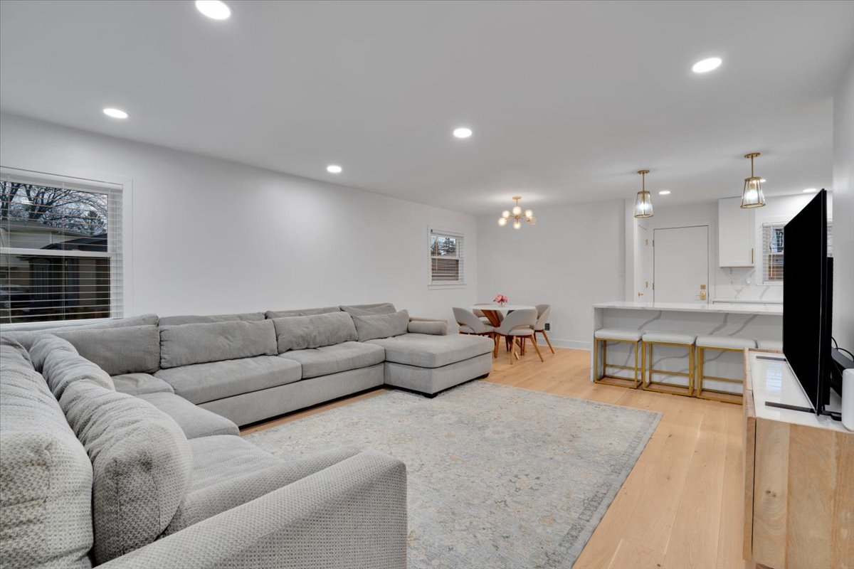 9317 Olcott Avenue Property Photo 8