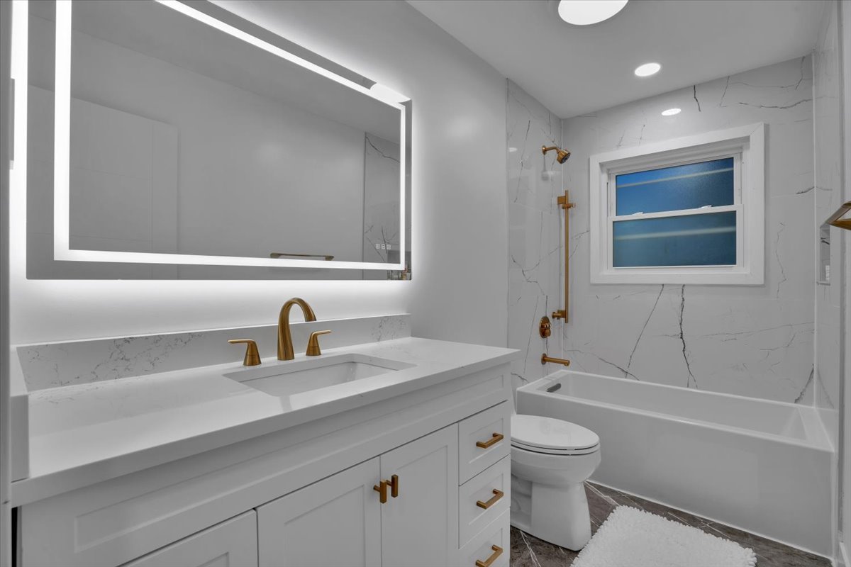 9317 Olcott Avenue Property Photo 24