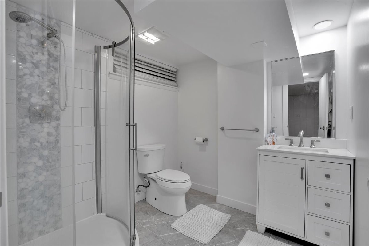 9317 Olcott Avenue Property Photo 32