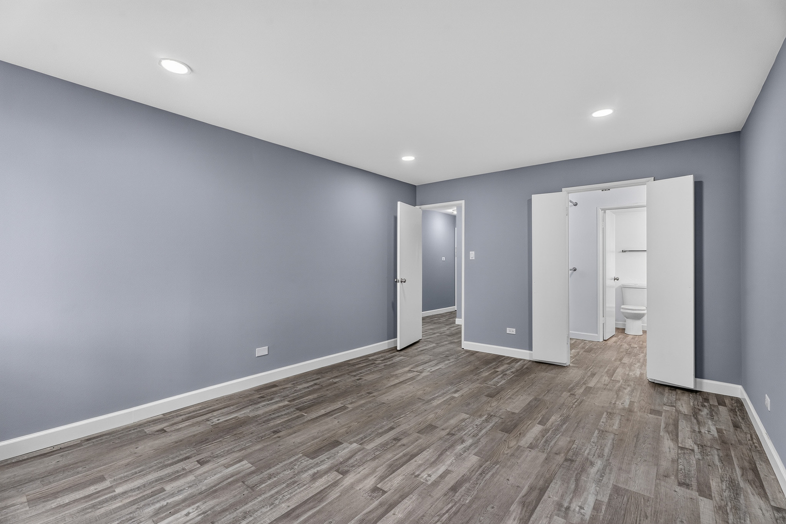 9745 S Karlov Avenue 205 Property Photo 13