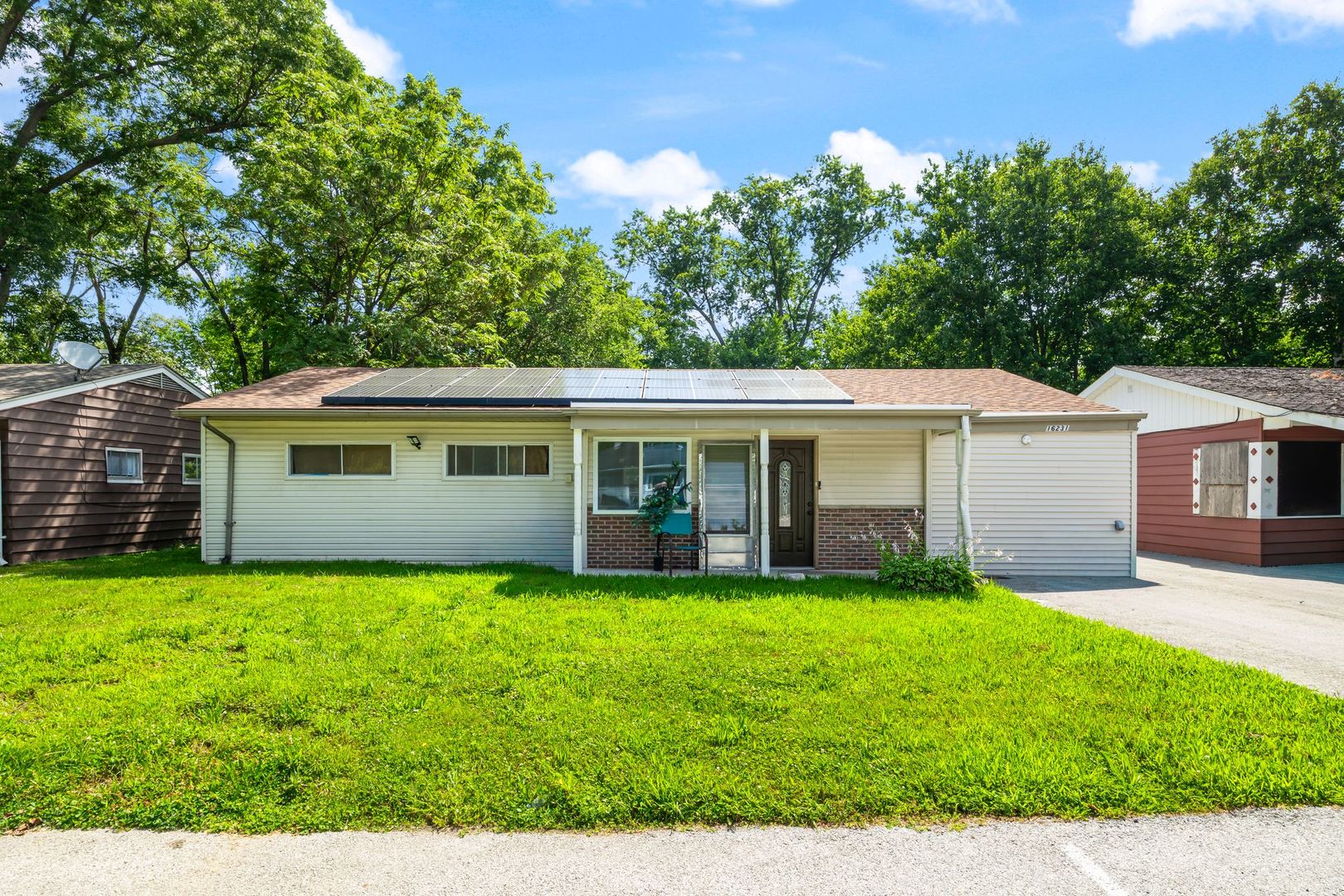 16231 Clifton Park Avenue Property Photo 1