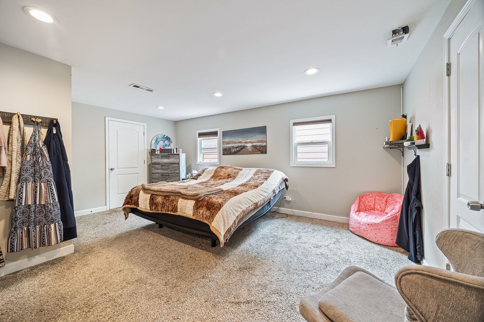 16231 Clifton Park Avenue Property Photo 12