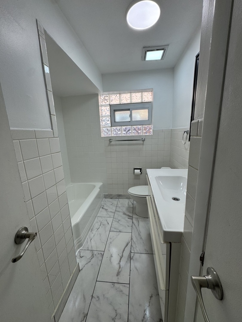 7233 38th Place 1 Property Photo 5