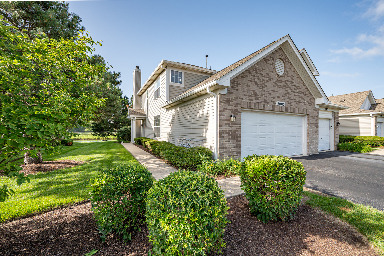 24015 W Pear Tree Circle Property Photo 1