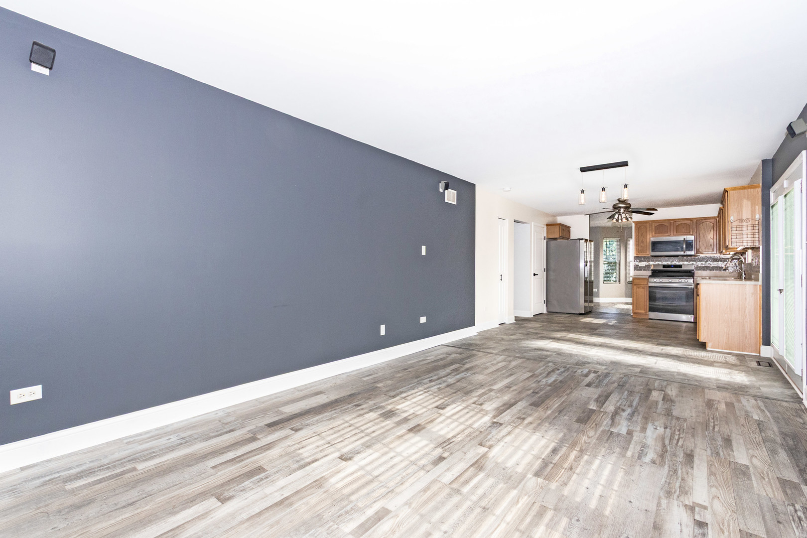 732 Oakwood Street Property Photo 14