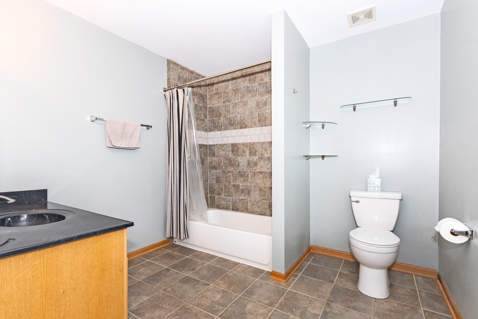 732 Oakwood Street Property Photo 19