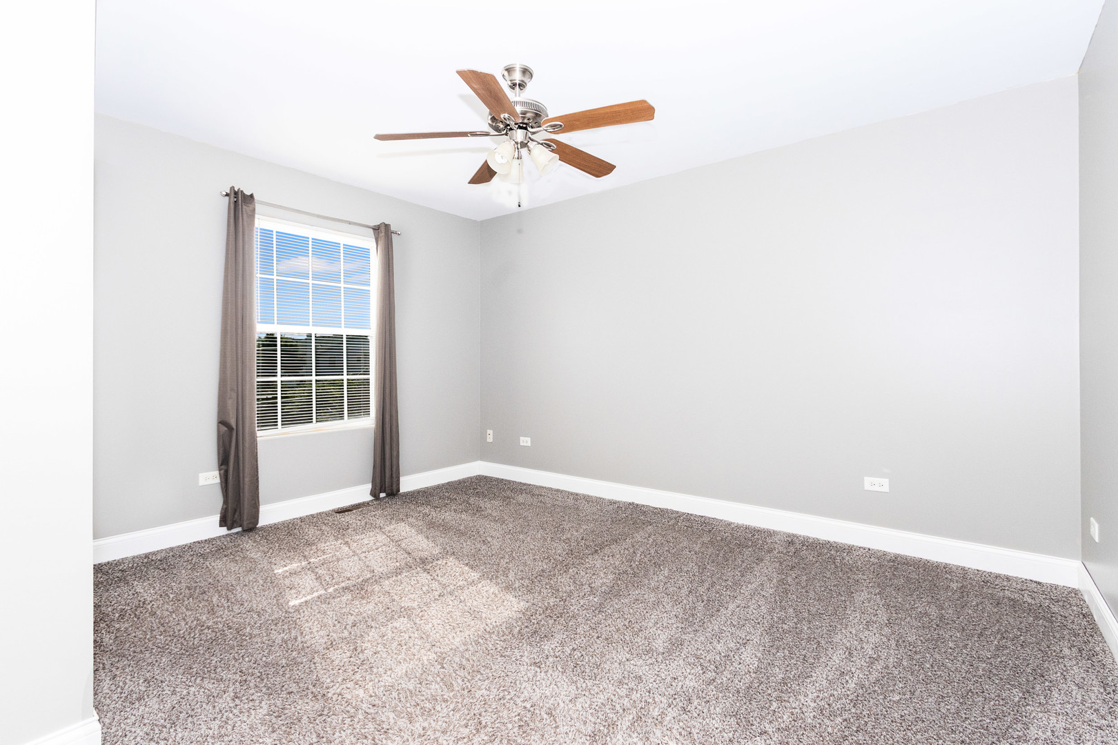 732 Oakwood Street Property Photo 21