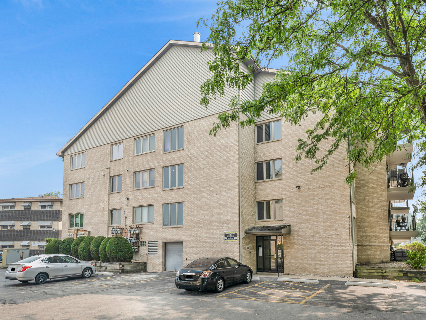4530 W 93rd Street 2d Property Photo 1