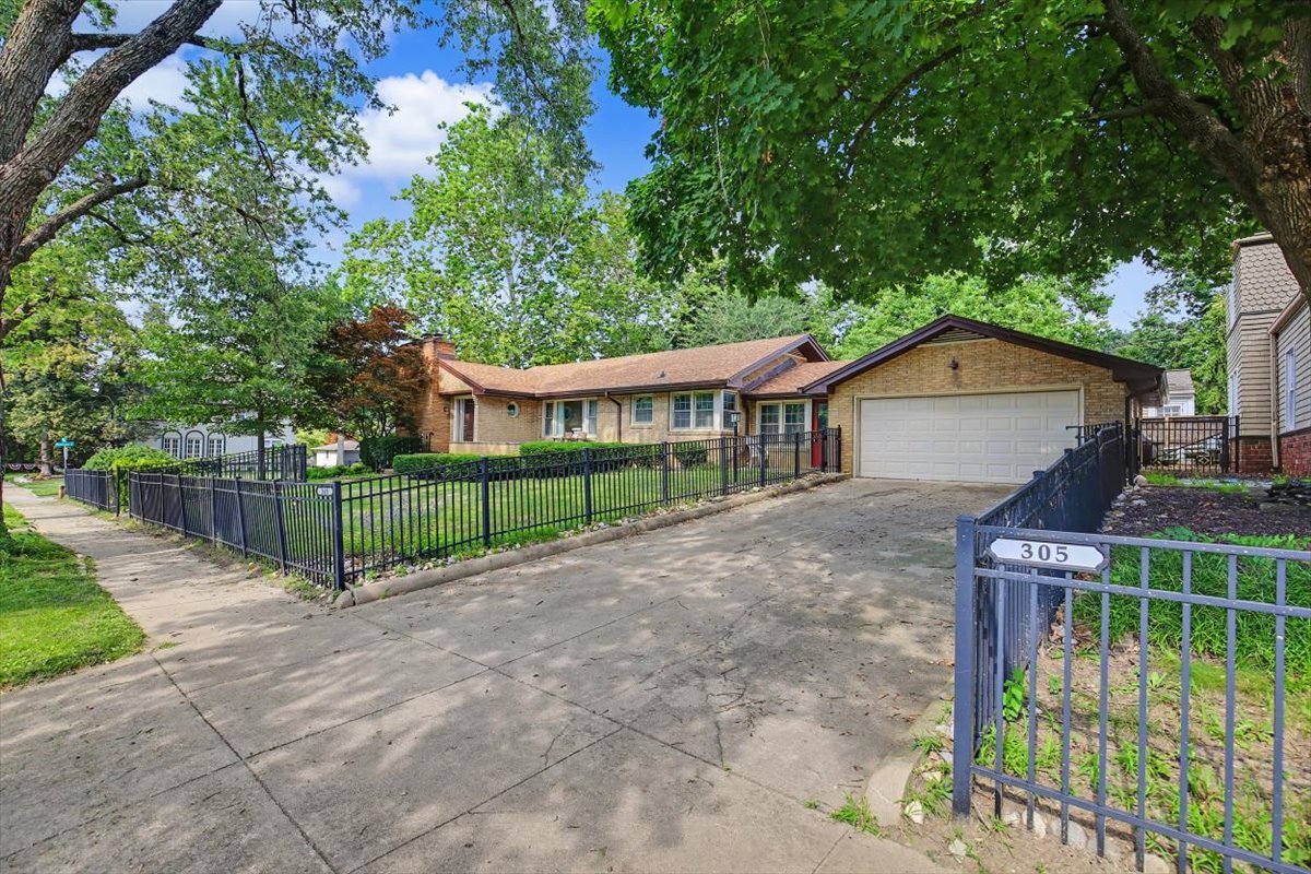 305 Colton Avenue Property Photo 7