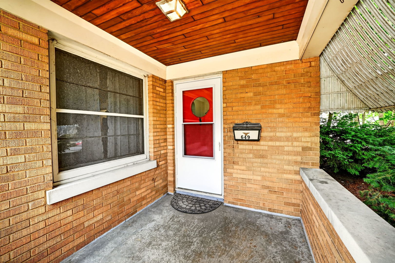 649 N Spring Street Property Photo 3