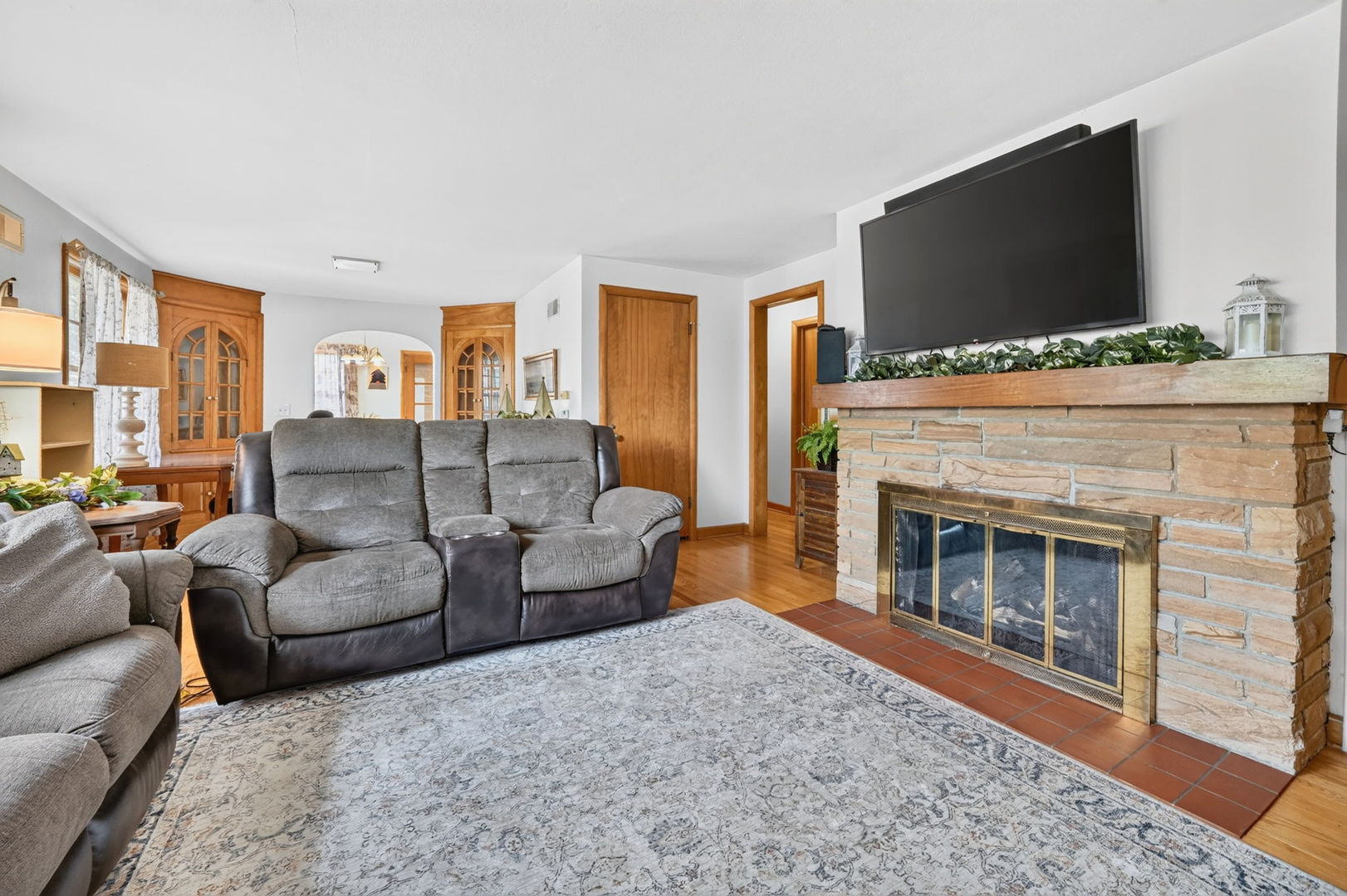 649 N Spring Street Property Photo 6