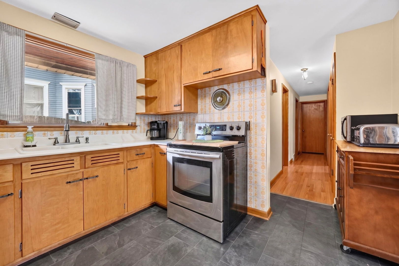 649 N Spring Street Property Photo 12
