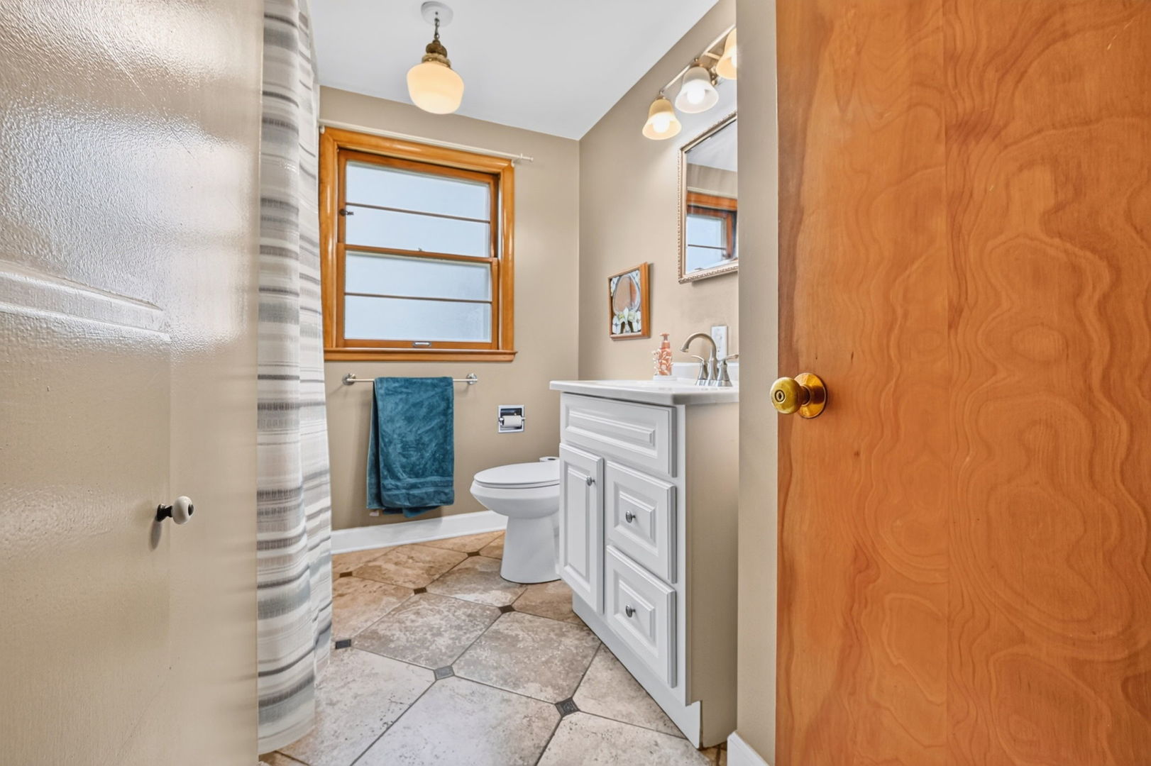 649 N Spring Street Property Photo 16