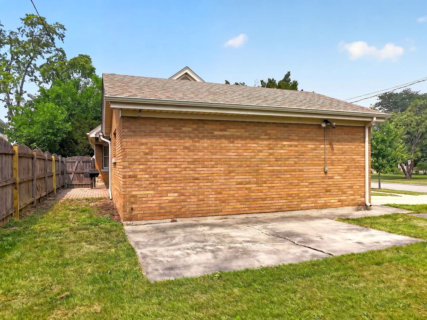 649 N Spring Street Property Photo 36