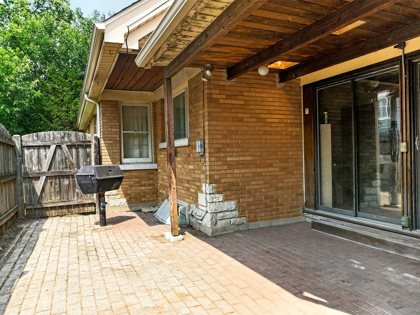 649 N Spring Street Property Photo 37