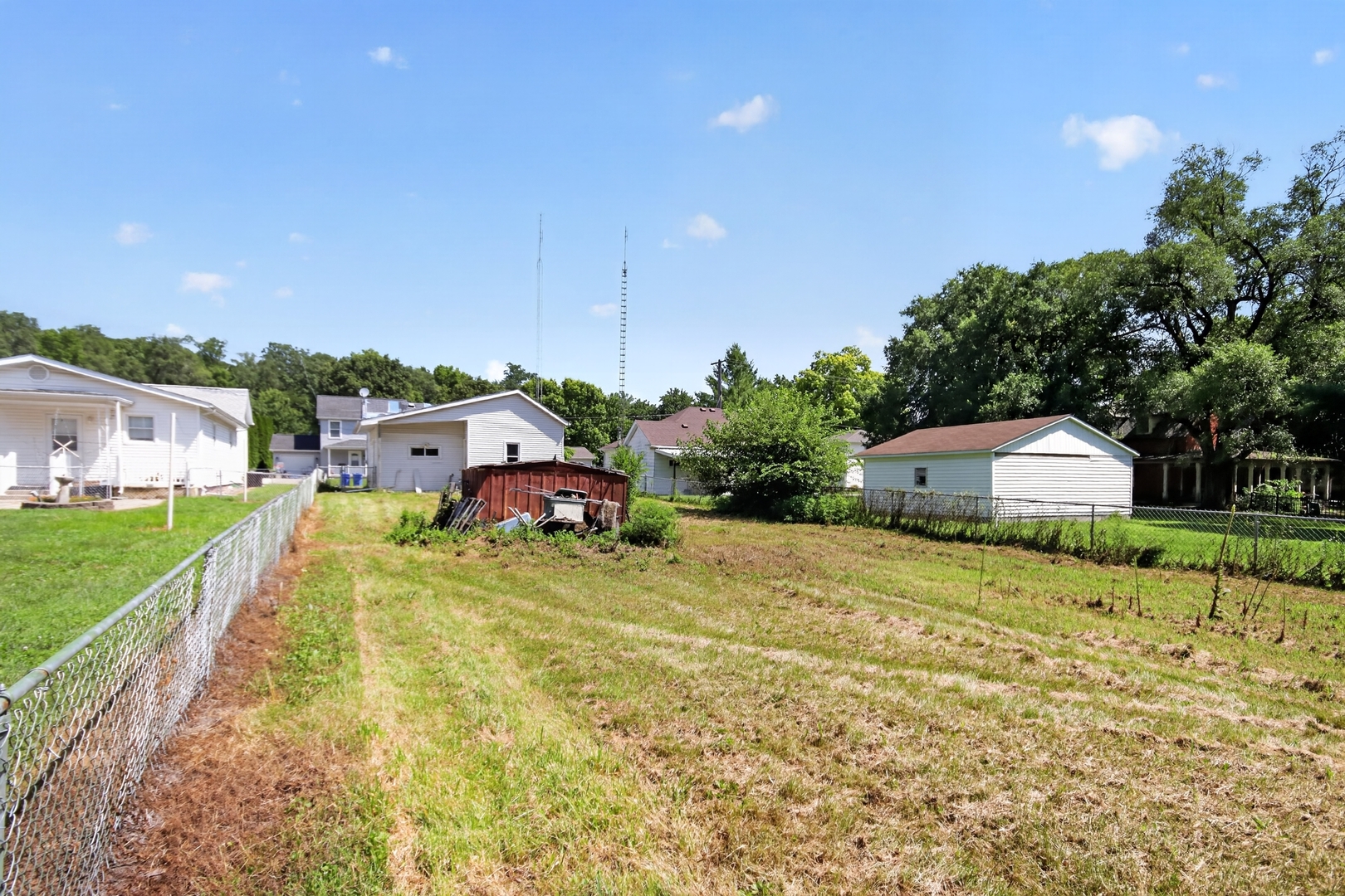 210 E Liberty Street Property Photo 5