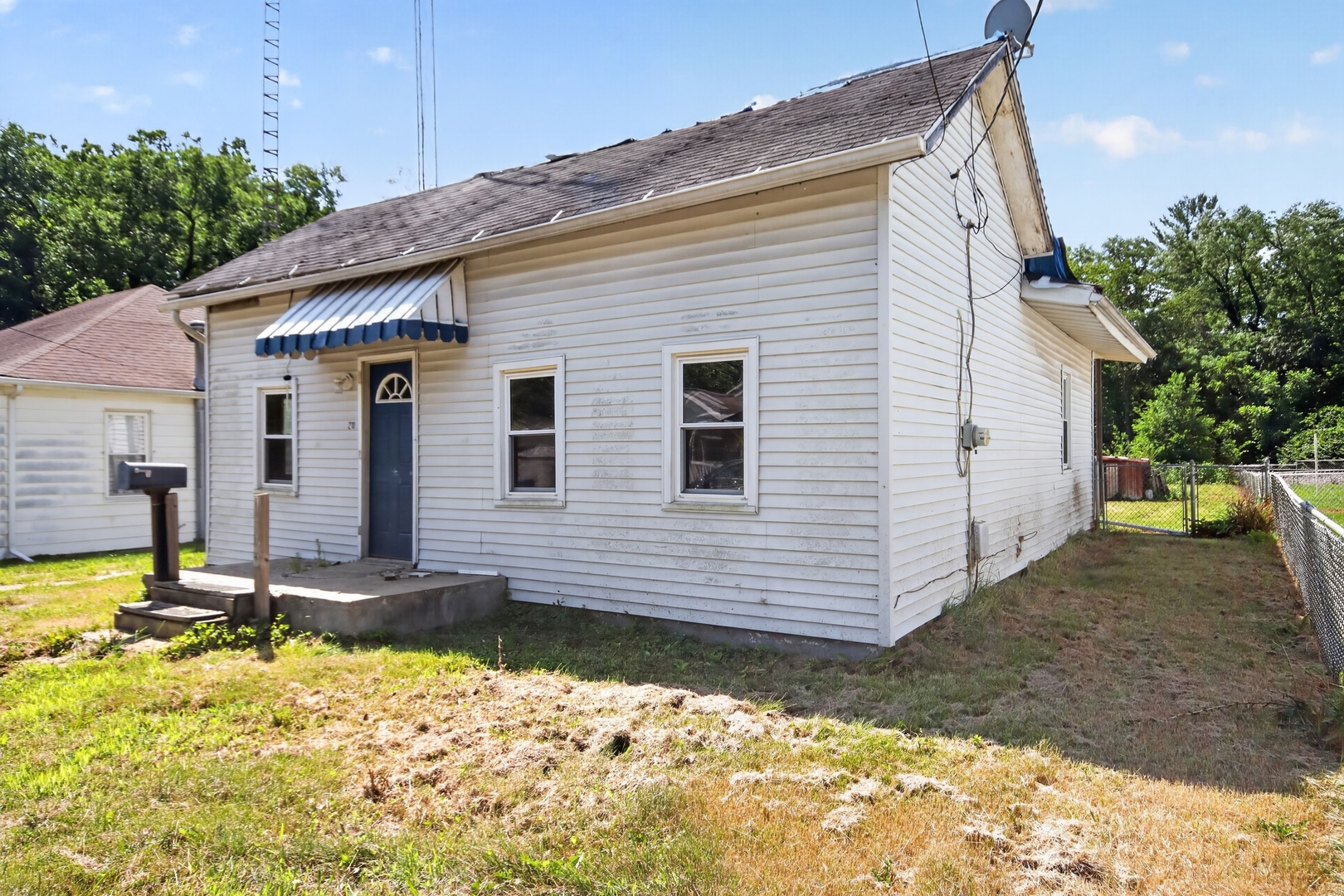 210 E Liberty Street Property Photo 8