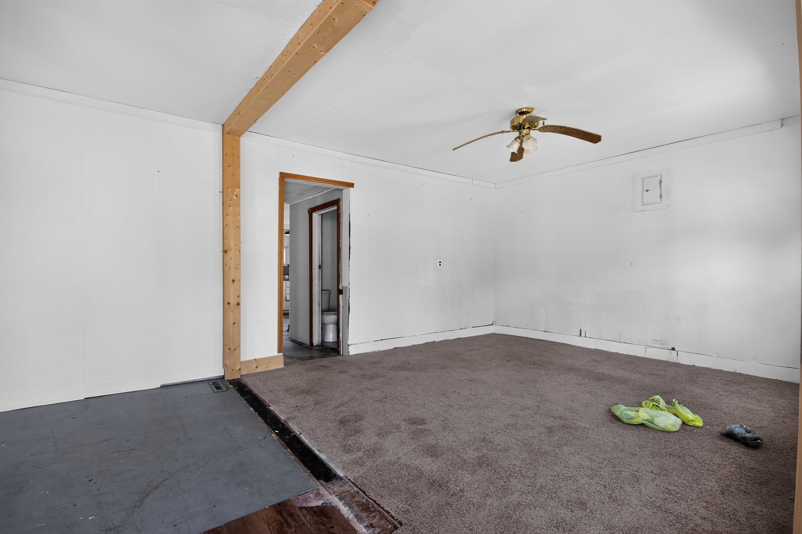 210 E Liberty Street Property Photo 11