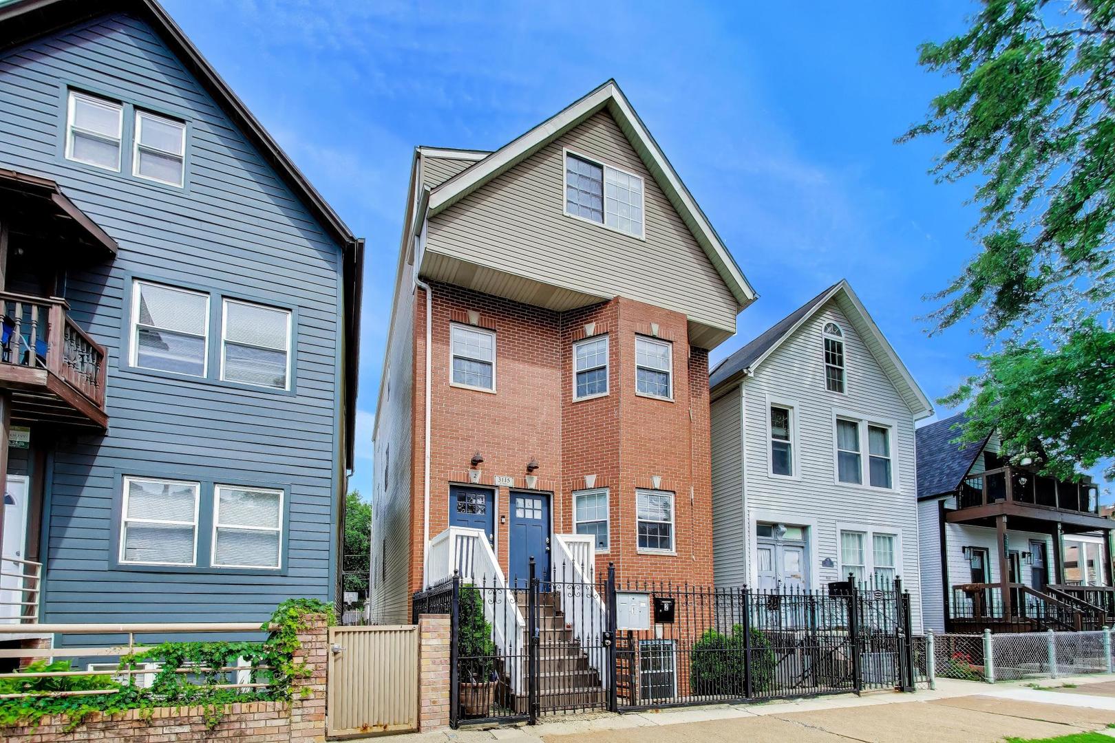 3115 N Oakley Avenue G Property Photo 1