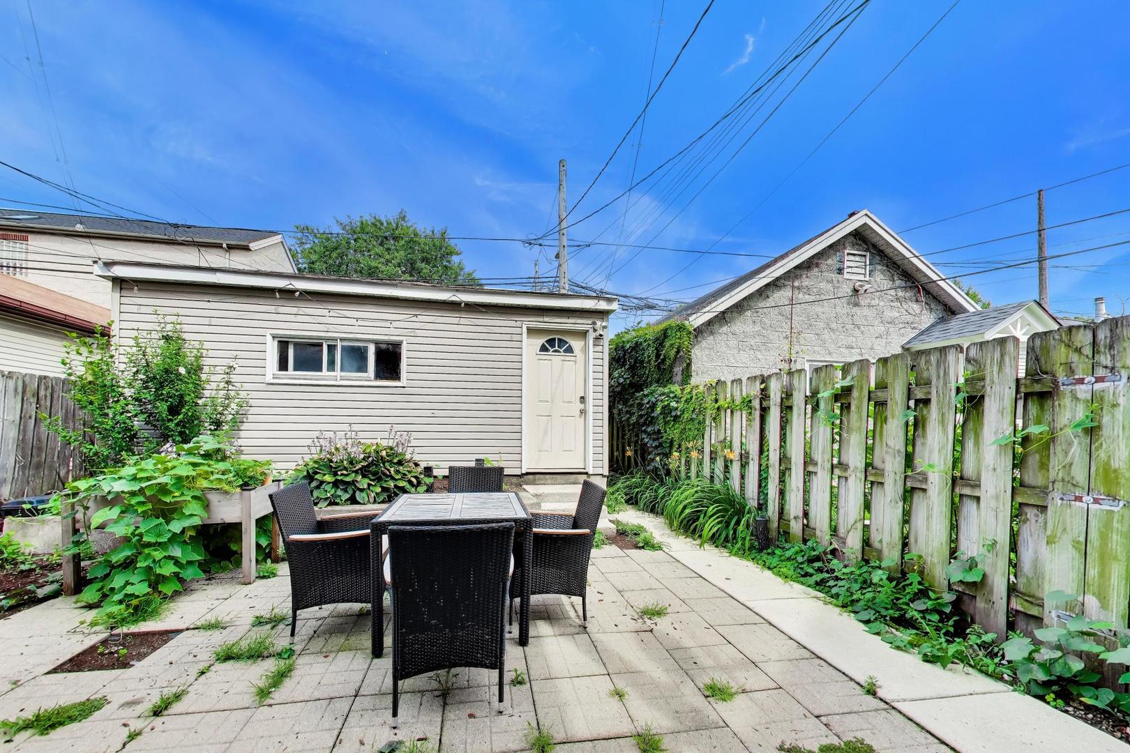 3115 N Oakley Avenue G Property Photo 23