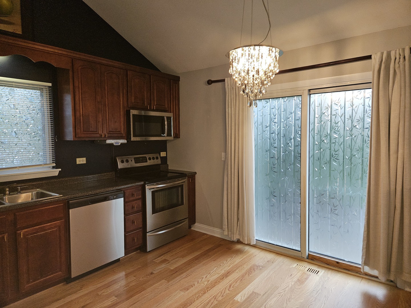 1 Linden Court Property Photo 4