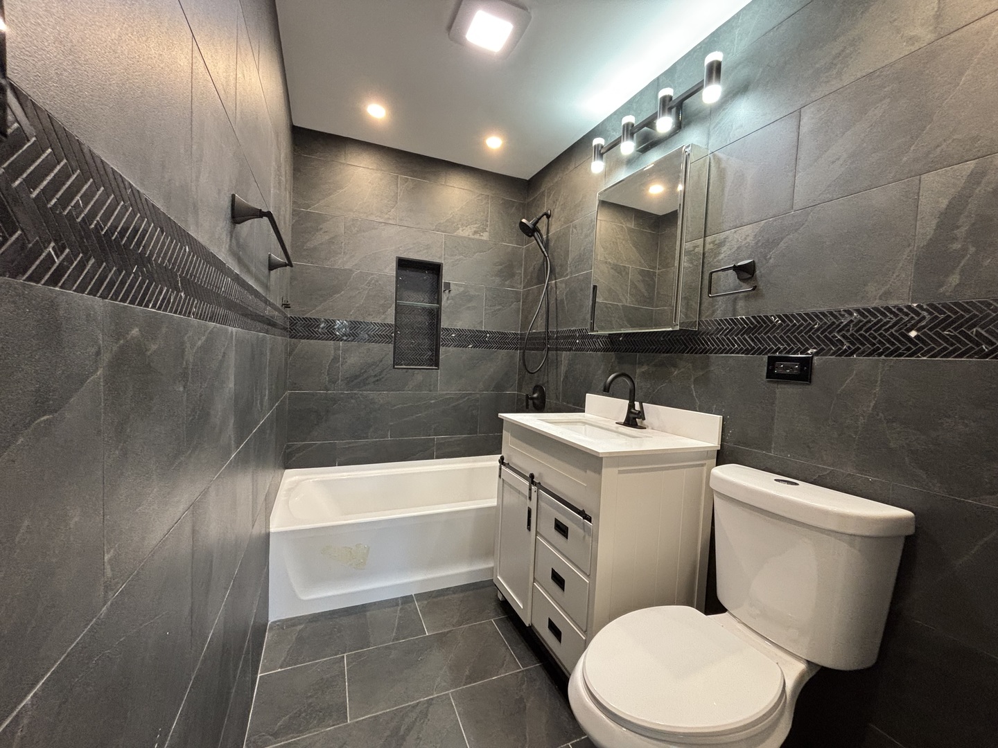 230 Mantua Street Property Photo 19