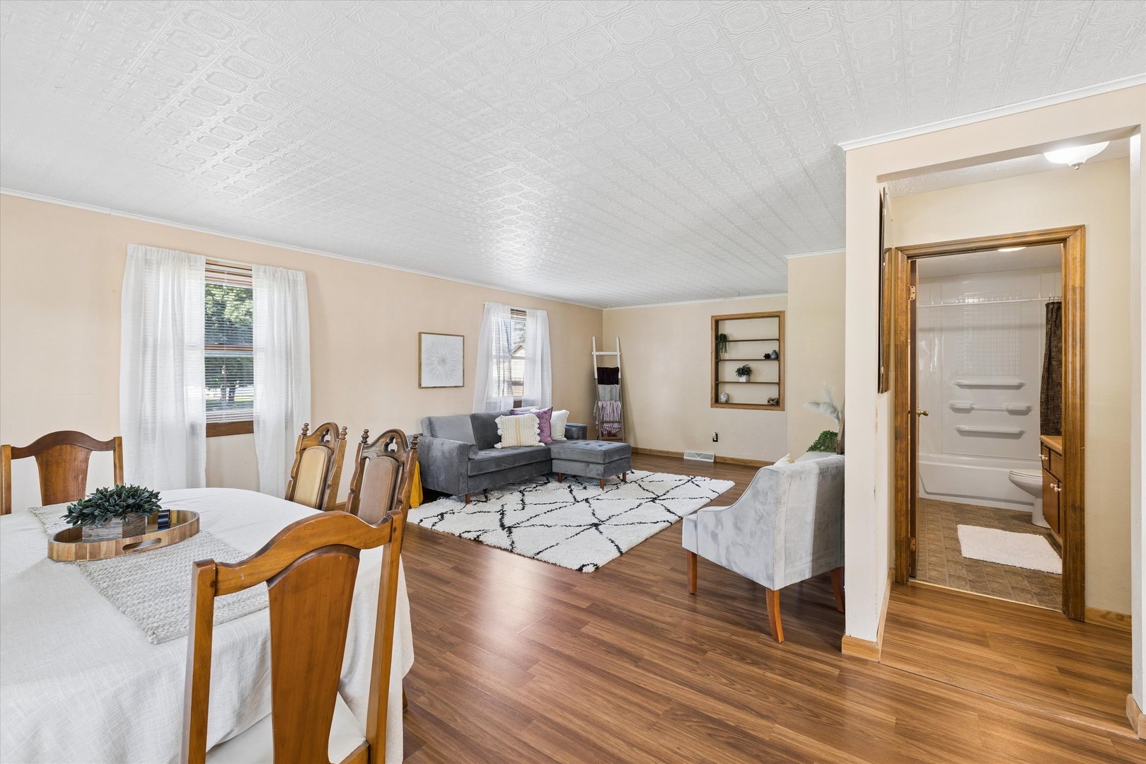 710 3rd Street Property Photo 17