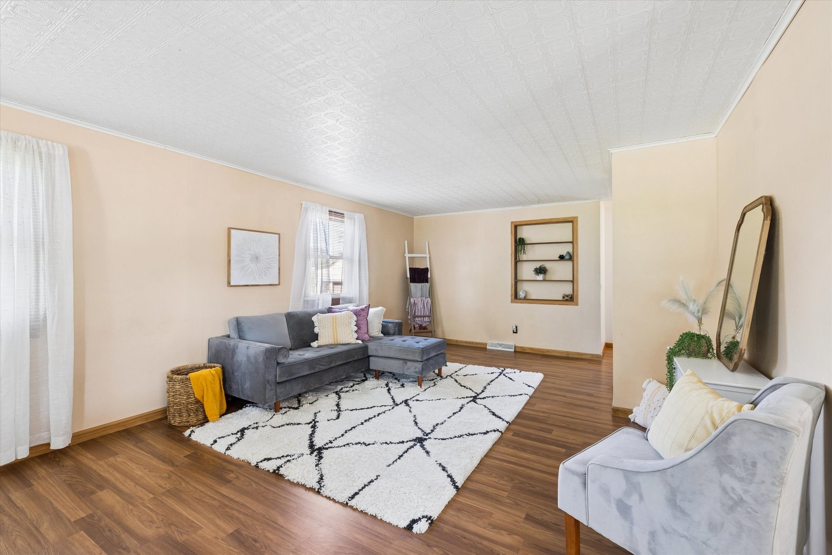 710 3rd Street Property Photo 18